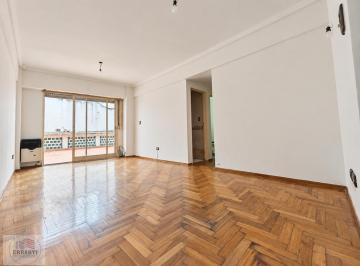 Departamento · 70m² · 4 Ambientes · Venta 4 Ambientes con Patio