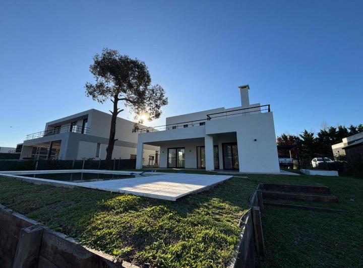 Casa · 271m² · 5 Ambientes