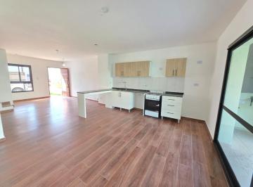 Casa · 95m² · 3 Ambientes · 1 Cochera · Duplex en Alquiler Docta Av - 2 Dor - 2 Baños - Patio