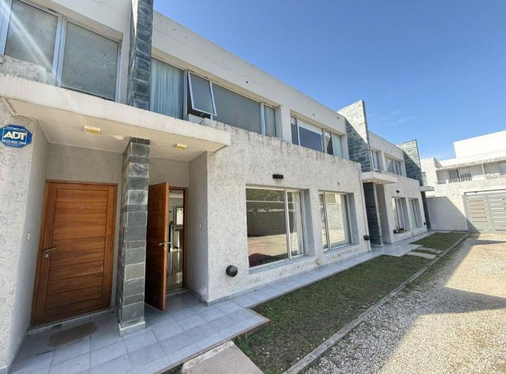 Departamento · 55m² · 2 Ambientes · 1 Cochera