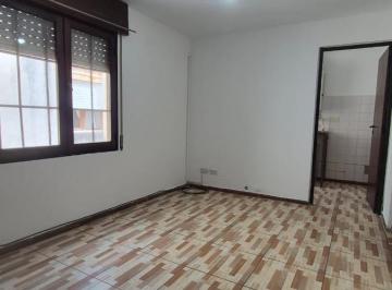Departamento · 30m² · 2 Ambientes · Alquilo Depto 1dorm Expensas Bajas en Obispo Trejo 741 por Escalera Nueva Cordoba