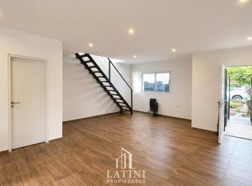 PH · 60m² · 4 Ambientes · Venta PH en Barrio Sarmiento