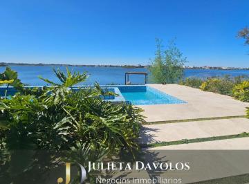 Casa · 620m² · 7 Ambientes · 2 Cocheras · Espectacular Casa en Alquiler con Muebles en Barrio Marinas, Primera Linea Lago Central