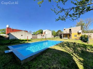 Casa · 112m² · 4 Ambientes · 1 Cochera · Casa en Pueblo Andino Tres Dorm. Pileta Permuta Rio Parana 4500 Andino de Oro 1
