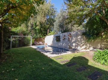 Casa · 200m² · 4 Ambientes · 1 Cochera · Casa 4 Amb. Piscina - Parque - Lomas Zamora Cred.