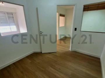 Oficina comercial · 55m² · 3 Ambientes · Oficina con Tres Despachos y Recibidor Centro Mar del Plata