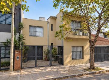 Casa · 190m² · 5 Ambientes · 1 Cochera · Casa en Venta en Martínez | 4 Dorm., Jardín, Piscina y Cochera