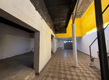 Bodega-Galpón · 250m² · Venta Galpón en Echesortu