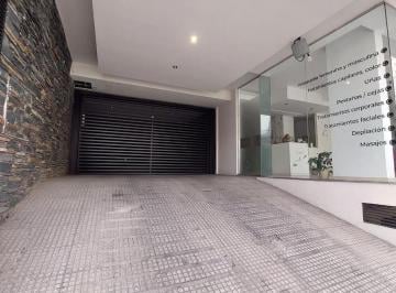 Garage · 20m² · Exclusiva Cochera a m de Bv. Illia!