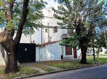 PH · 158m² · 7 Ambientes · 3 Cocheras · Viv. Multifamiliar en Bloque Pb y Pa C/cocheras