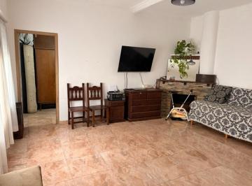 PH · 84m² · 3 Ambientes · Unico PH de 3amb en Dos Plantas con Gran Terraza