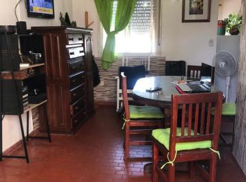 PH · 50m² · 4 Ambientes · PH en Venta - Ringuelet
