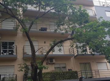 Departamento de 2 ambientes, Liniers · Alquiler. 2 Ambientes. Liniers. Balcon Terraza. Impecable. 35 m².