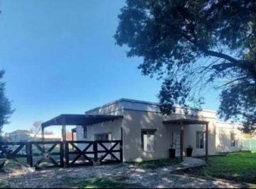 Casa · 148m² · 6 Ambientes · 2 Cocheras · Venta Casa 5amb C/ Pileta Haras del Sur Ll
