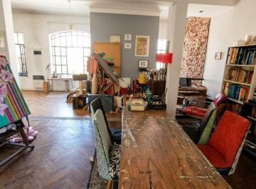 PH de 4 ambientes, Villa Crespo · PH de 246 m² con 3 Dorm. en Venta en Villa Crespo Sobre Galería de Arte