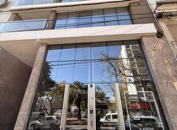 Local comercial · 49m²