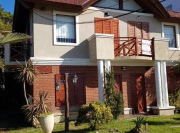 Casa de 4 ambientes, Costa del Este · Excelente Dúplex Sobre Costanera en Venta en Costa del Este