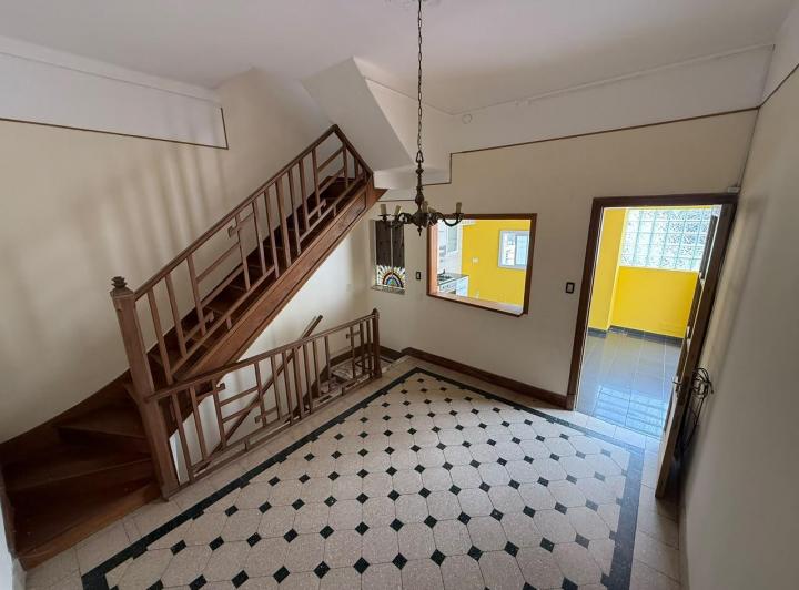 Casa · 120m² · 5 Ambientes
