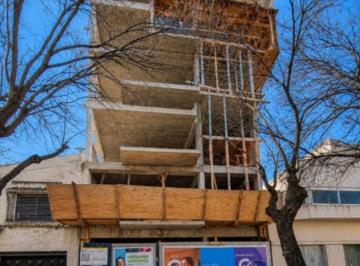 Edificio · 820m² · 15 Ambientes · Edificio en Construcción de 820 m²