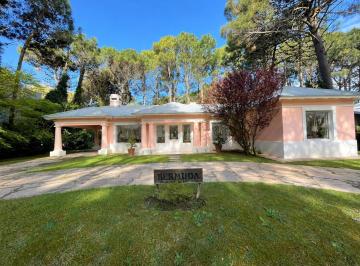 Casa · 154m² · 4 Ambientes · 1 Cochera · Casa 4 Ambientes, Excelente Estado, Pinamar Chico