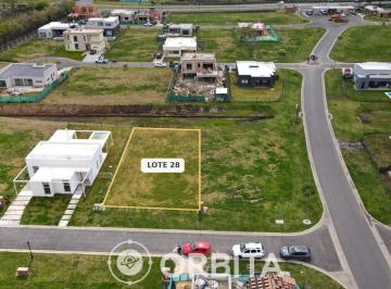 Terreno · 488m² · Lote Cerca del Ingreso, Al Verde en Santa Sofia, Pilar del Este
