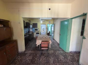 Casa · 250m² · 8 Ambientes · 2 Cocheras · Casa 3 Dorm. + Galpon y Cochera | Club Neuquen