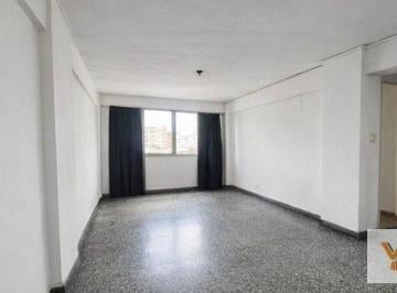 Departamento · 57m² · 3 Ambientes · Departamento en Venta - 2 Dorm. 1 Baño - La Plata