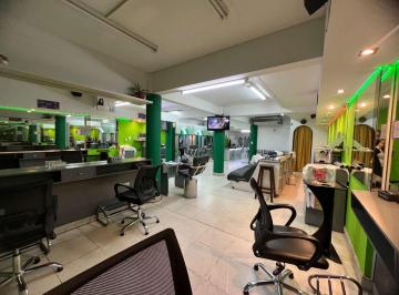 Local comercial · 198m² · 3 Cocheras · Local Lote Propio con Vivienda/oficinas