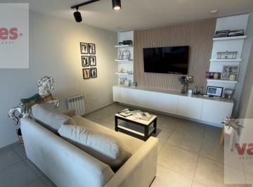 Departamento · 90m² · 3 Ambientes · 1 Cochera · Alquiler - Departamento de 2 Dorm. en Valle Escondido