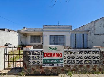 UCI-UCI-15_2 · Casa en Venta con Patio