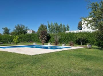 Casa · 380m² · 6 Ambientes · 4 Cocheras · Venta Casa en Estación del Carmen 4 Dor y Pileta