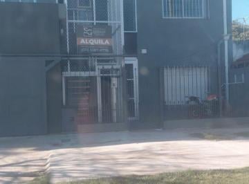Casa de 2 ambientes, Esteban Echeverría · Casa con 2 Dorm. en Alquiler en Monte Grande