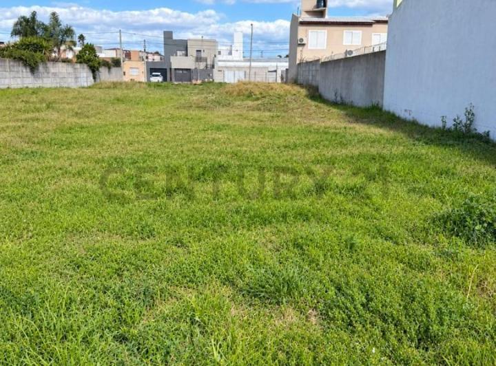 Terreno · 280m²