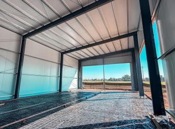 Local comercial · 200m² · Alquiler - Local Comercial a Estrenar de 300 m² - Calmo Funes