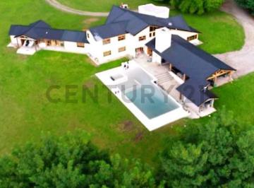 Departamento · 2m² · 6 Ambientes · 6 Cocheras · Venta Casa de 700 m², Sobre Fraccion de 3,5ha Frente a Cascada El Hoyo Chubut