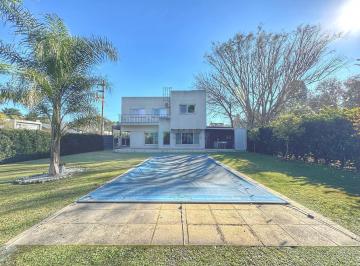 Casa · 144m² · 5 Ambientes · 3 Cocheras · Venta Casa 4 Dorm. - Pileta - Roldan