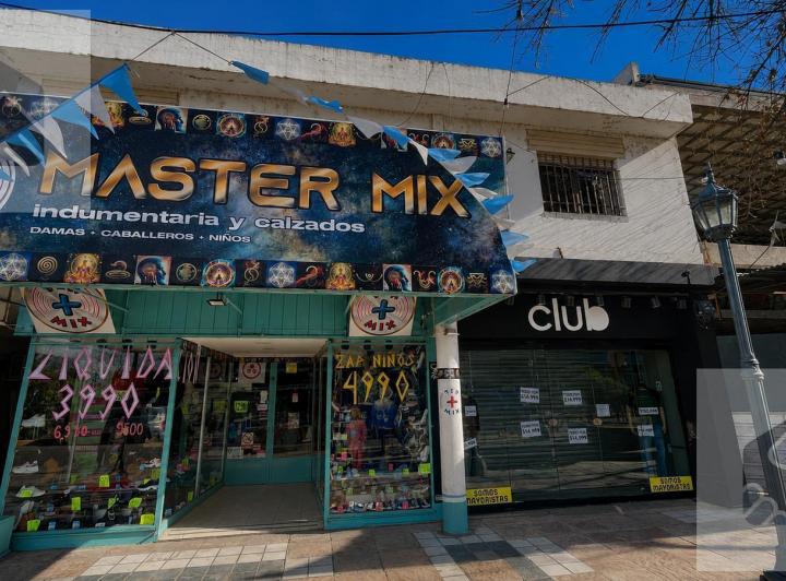 Local comercial · 360m² · 4 Ambientes · 1 Cochera