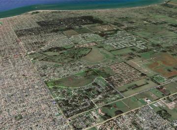 Campo · 2ha · Dos Fracciones de 1,5 Ha y 0,5 Ha en Venta en Barrio Santa Celina