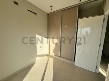 Casa · 120m² · 3 Ambientes · 1 Cochera · Venta de Duplex - Villa Cecilia