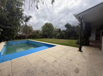 Casa · 140m² · 6 Ambientes · 3 Cocheras · Casa en Alquiler en Barrio La Casualidad, Pilar