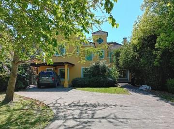 Casa de 7 ambientes, Pilar · Casa en Venta en La Peregrina Club de Campo Pilar