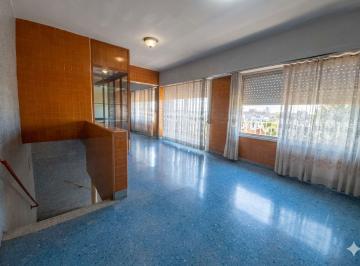 Casa · 415m² · 5 Ambientes · 3 Cocheras · Venta Casa 5 Ambientes Laferrere