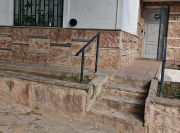 Casa de 5 ambientes, Córdoba · Vende Casa Dos Dorm.