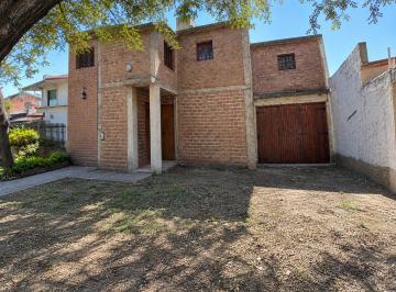 Casa de 7 ambientes, Córdoba · Casa en Venta, Barrio San Ignacio, Súper Seguro y Tranquilo