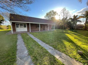 Casa de 6 ambientes, La Plata · Importante Casa con Amplio Jardín – Arana