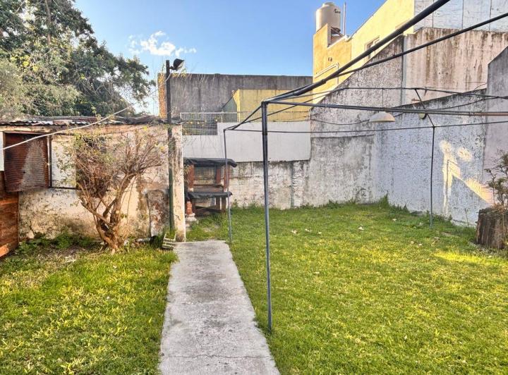 Casa · 100m² · 4 Ambientes · 3 Cocheras