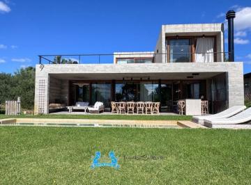 Casa de 6 ambientes, Costa Esmeralda · Venta Casa de Hormigón Visto con Pileta y Domótica Lote de 1.300 m² en Costa Esmeralda