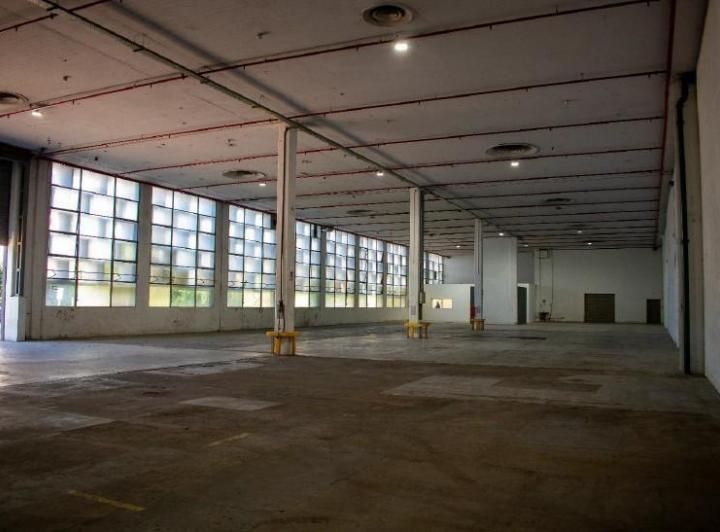 Depósito · 1290m²