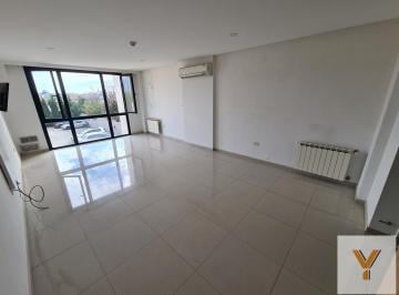 Oficina comercial · 45m² · 2 Ambientes · Oficina en Alquiler - Cochera, Cocina Indep. Climatizada, con División Hermética, Tandil Centro