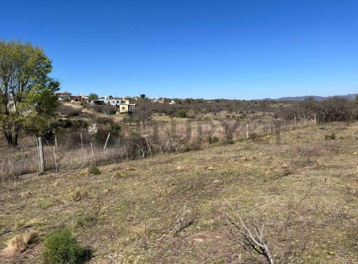 Terreno · 356m² · 4 Ambientes · 2 Cocheras